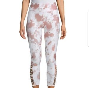 Betsey Johnson Crop leggings